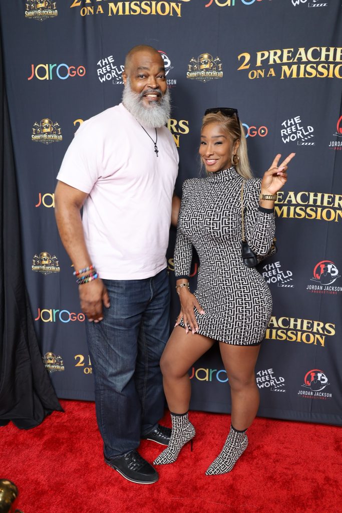 2 Preachers Kandi Yamz guest red carpet premiere atl IMG 6761 X4