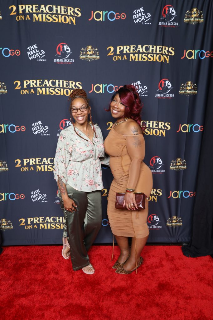 2 Preachers guests red carpet atl IMG 6882 X4